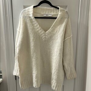 Zara Women's Cream Sweater